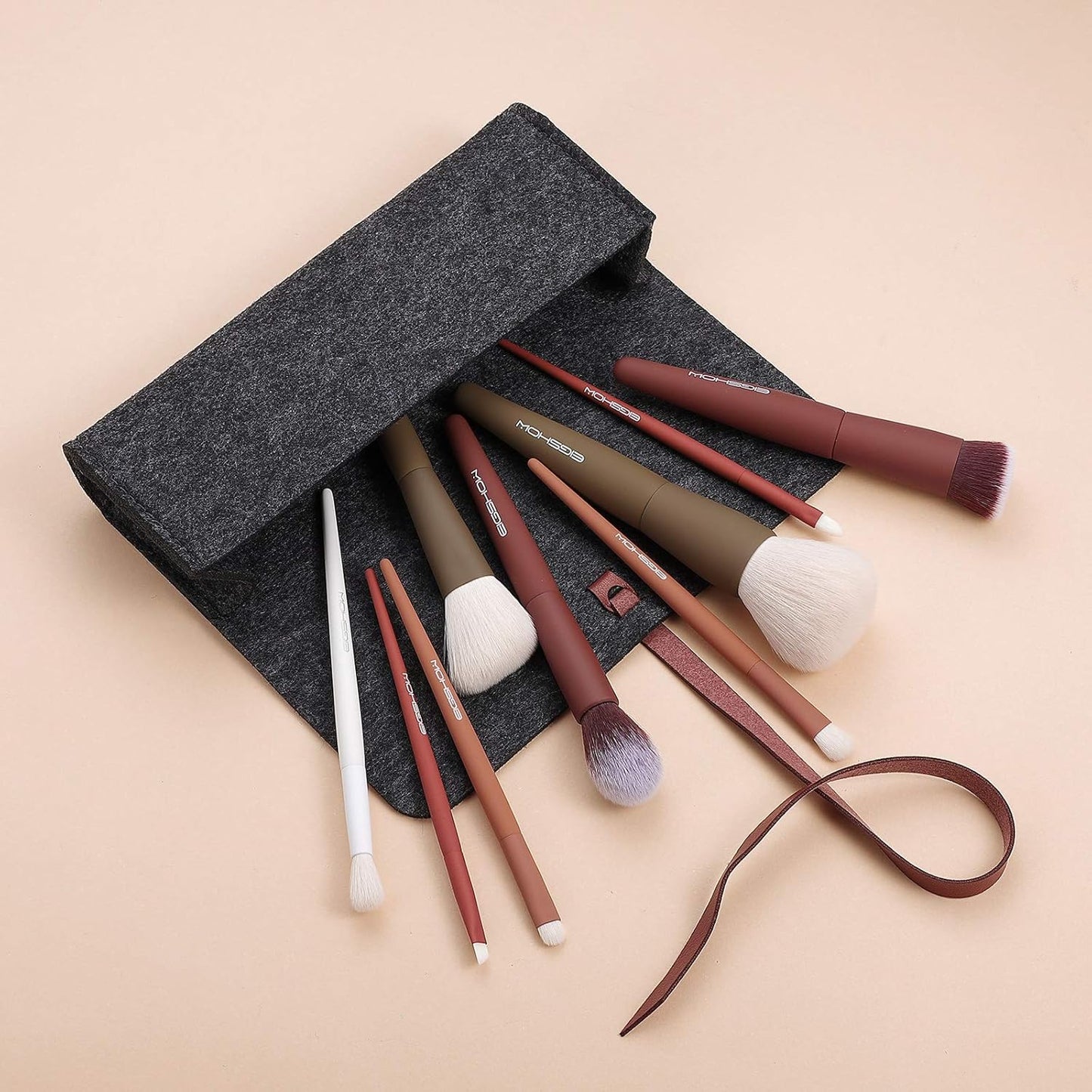 Make up Pinsel, EIGSHOW 5 Farben Kabuki Reise Make up Pinsel Set Mit Extraweichen Synthetischen Fasern Für Puder Rouge Concealer Zum Konturieren Und Hervorheben Von Anwendungen - Vegan